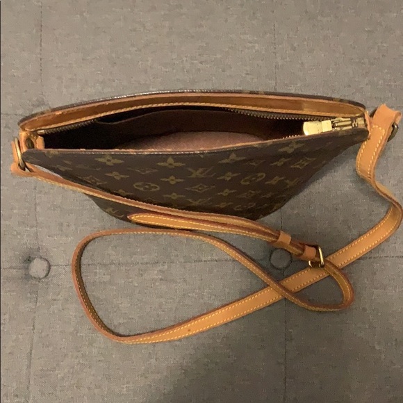 SOLD Vintage Drout - Picture 3 of 8